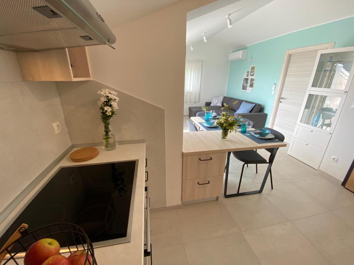 Apartment Vital Nerezine Extérieur photo