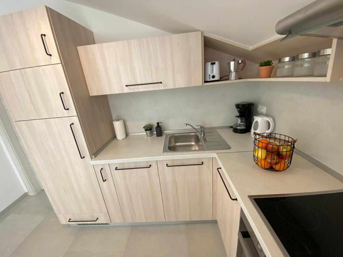 Apartment Vital Nerezine Extérieur photo
