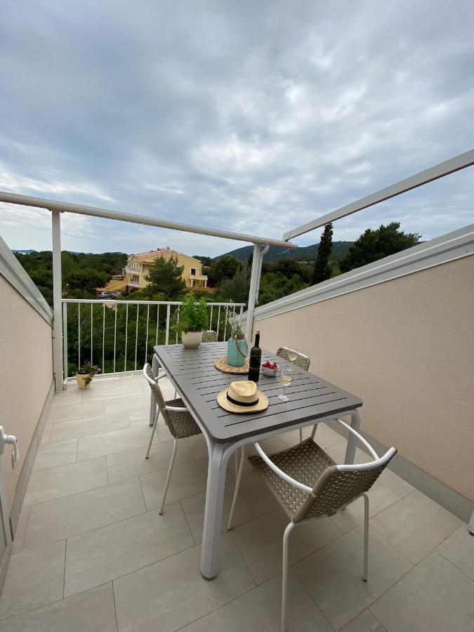 Apartment Vital Nerezine Extérieur photo